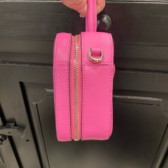 KATE SPADE ♠️ "maddy top handle camera bag" in bright peony! Adjustable strap - Picture 12 of 15